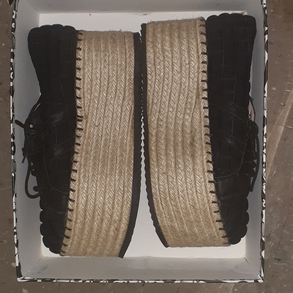 Unlace,  espadrilles, platform shoes, size 8 to 8 1/2 or 39 IT.